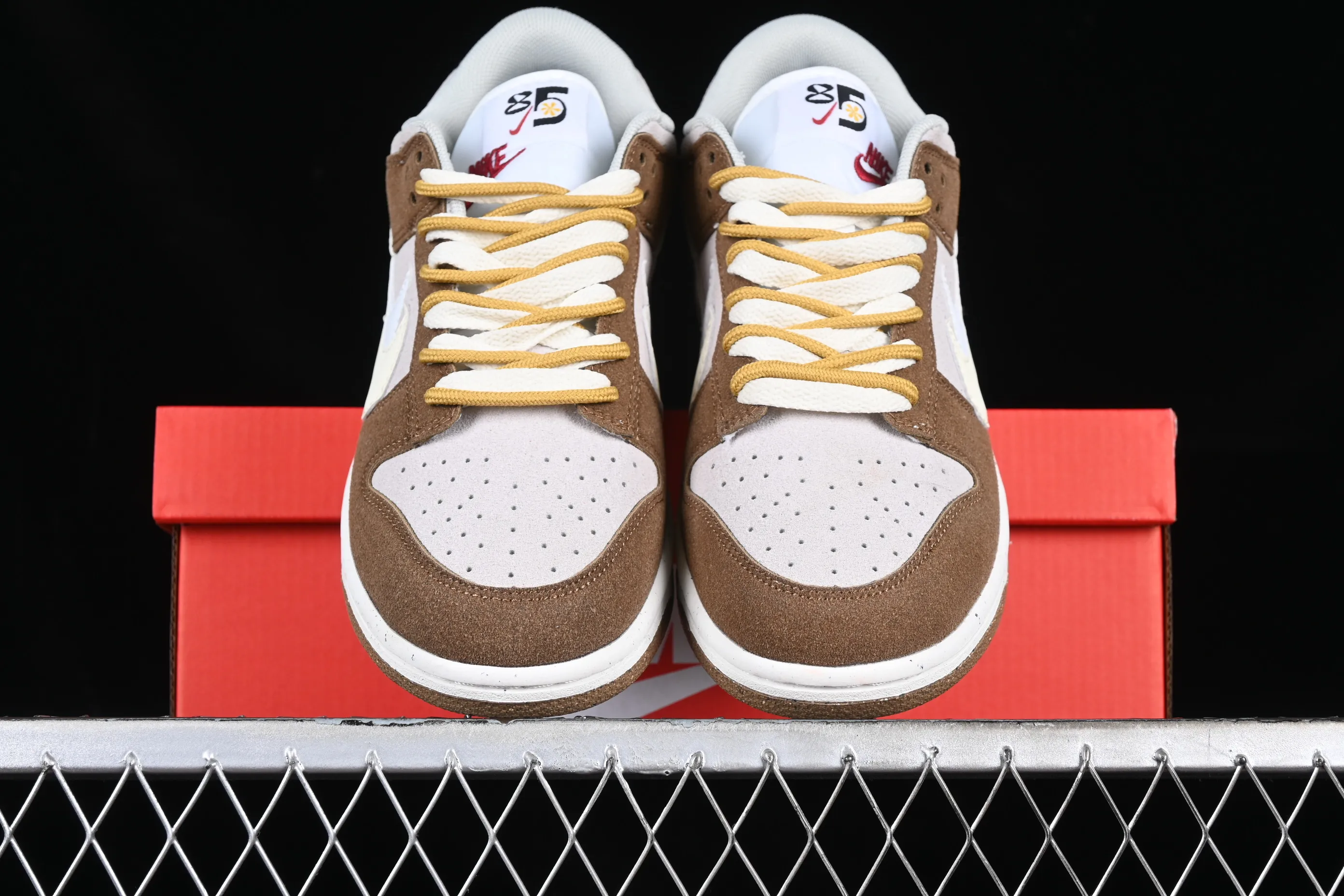 All Categories Nk SB Dunk Series Nk SB Dunk Low Low-top sneakers Cost-effective version Nk SB Dunk Low "85" double hook SB low-top sports and leisure sneakers DO9457-106